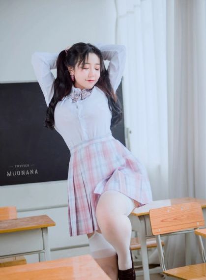 成人在线网站观看_中英字幕1080