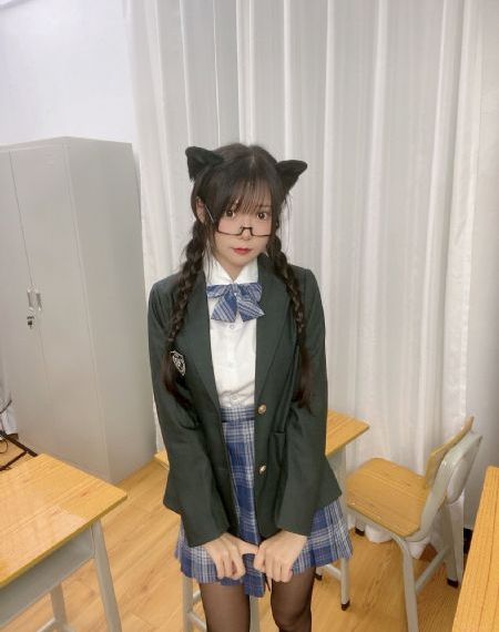 亚洲五月综合网色九月色_无删减完整版在线观看