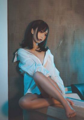 女厕蹲坑偷拍嘘嘘高清精品_高清动漫在线观看